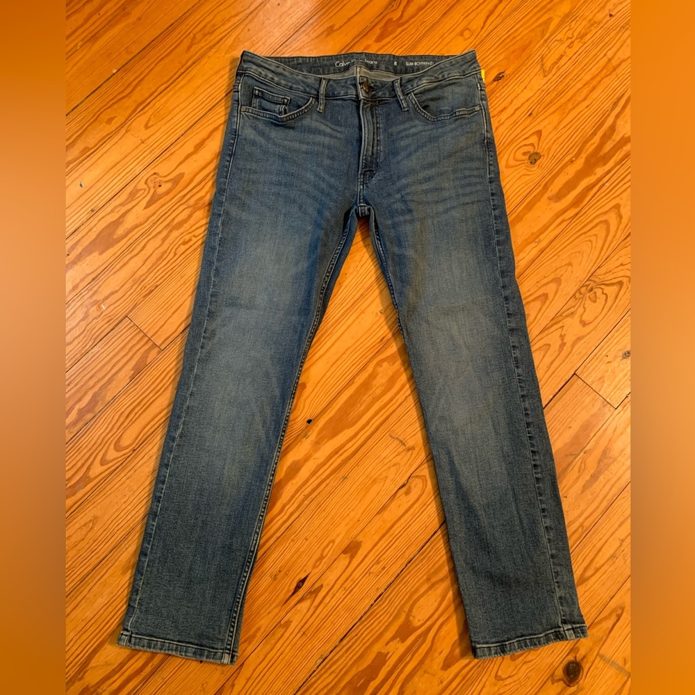 Calvin Klein size 8 slim boyfriend jeans used smoke free home
